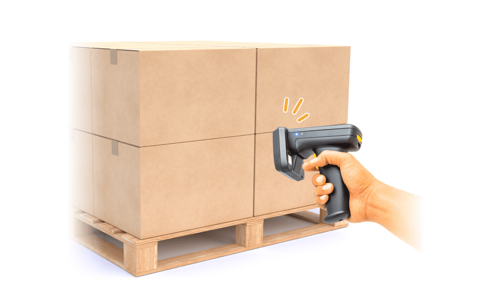 専用リーダーをかざして在庫数登録する写真