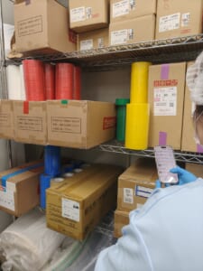 資材管理にQRコードを活用する画像